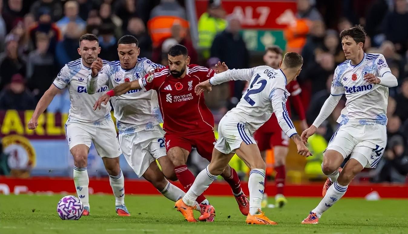 马赛训练开放日；转会期临场应变引欢呼；德甲在即；团队化学反应显著